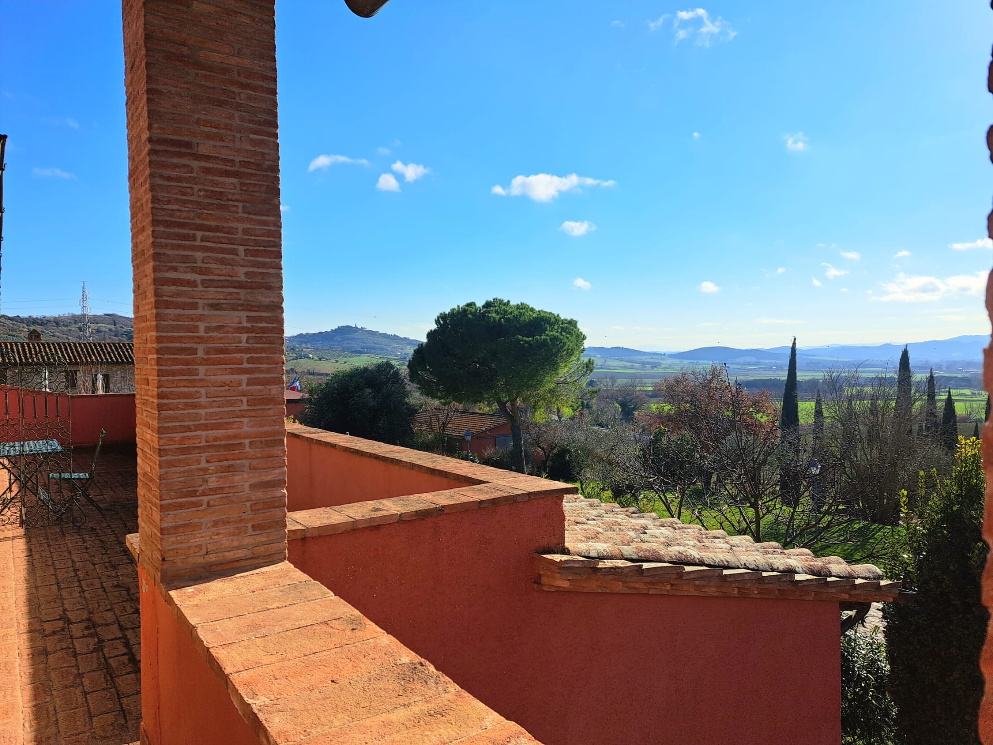 Summer in Umbria — view 22